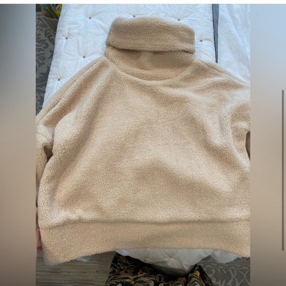 Tuckernuck Sherpa Teddy Turtleneck Sweater - Picture 7 of 7